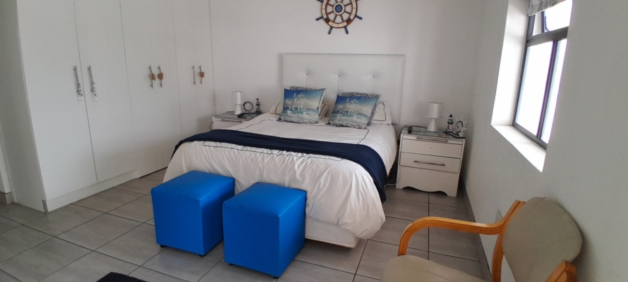 2 Bedroom Property for Sale in Britannia Bay Western Cape